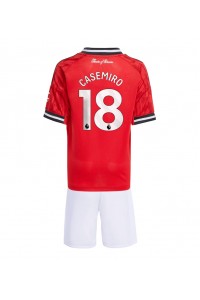 Manchester United Casemiro #18 Jalkapallovaatteet Lasten Kotipeliasu 2025-26 Lyhythihainen (+ Lyhyet housut)
